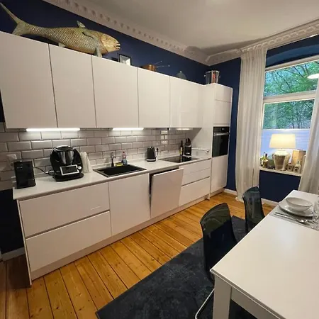 Luxus Altbaucharme In Zentraler Lage 아파트 킬