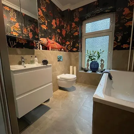 Luxus Altbaucharme In Zentraler Lage 킬