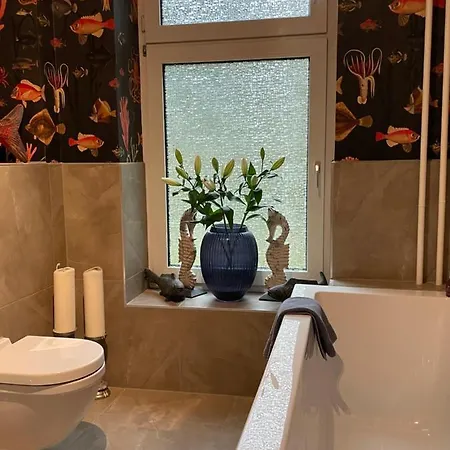 아파트 Luxus Altbaucharme In Zentraler Lage 킬