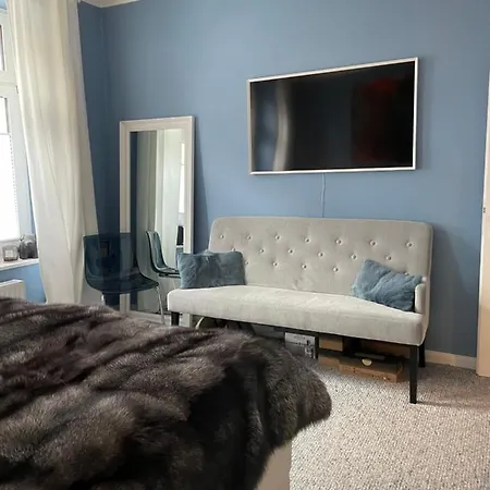 아파트 Luxus Altbaucharme In Zentraler Lage 킬